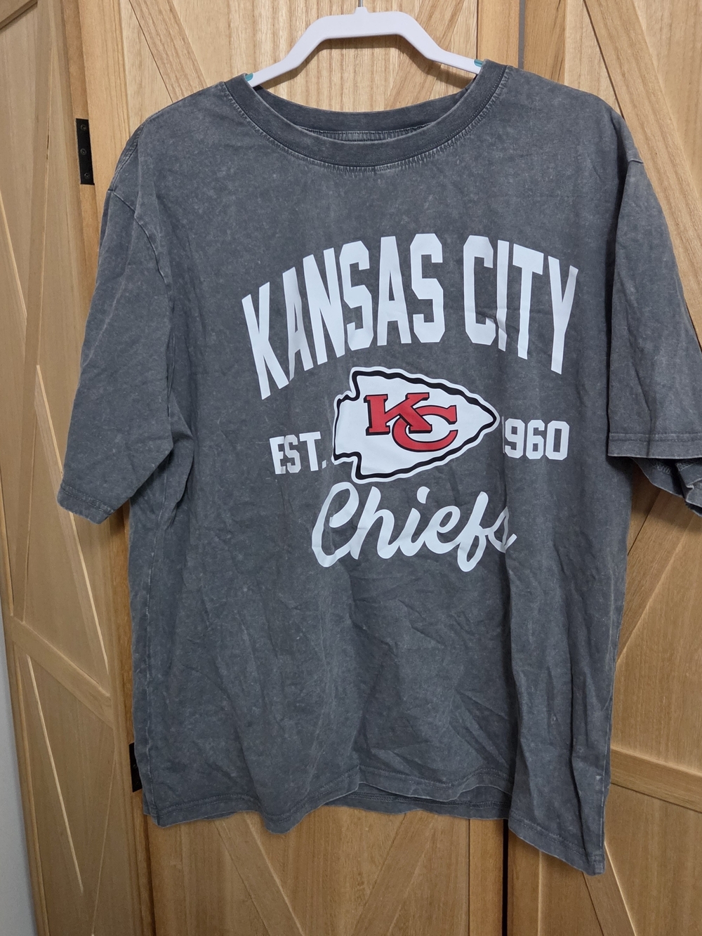 NFL Chiefs shirt